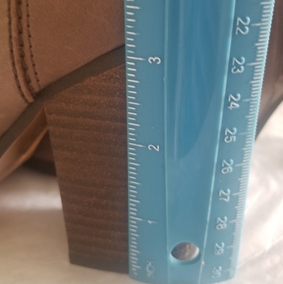 Coach leather bootie size 7M - Picture 6 of 12